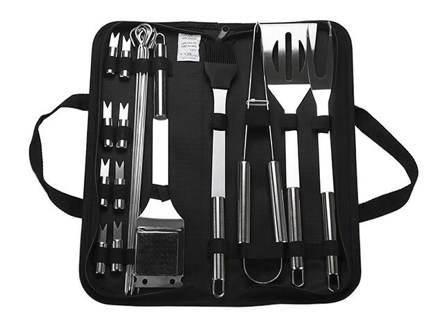 Kit para churrasco em aço inoxidável.